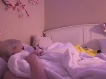 Cam4 Live Sex Cam of BlondeBerry