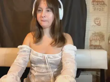 Cam4 Live Porn of CorinnaTix