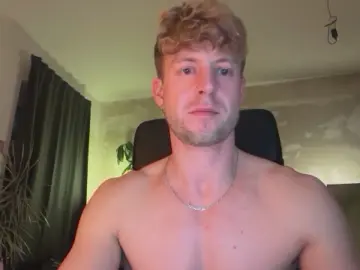 Cam4 Free Live Porn of Heikhoe69