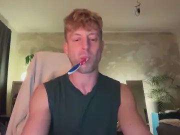 Cam4 Watch Live Sex Cams of Heikhoe69