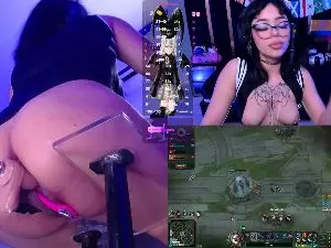 Cam4 Live Porn of Nyveth