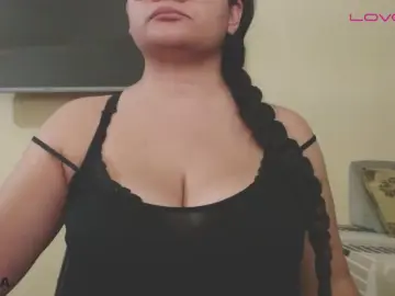 Cam4 Sex Chat of kamilahot3