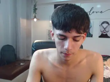 Cam4 Free Live Porn of AmethystShadow