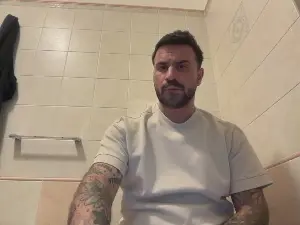 Cam4 Sex Chat of brokebrosexy