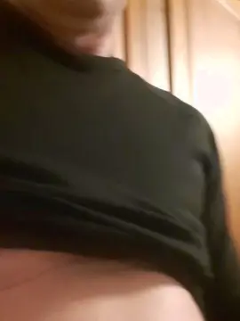 Cam4 Live Sex Cam of tikitikitaka