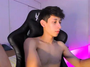 Cam4 Free Live Porn of Danielsex_1