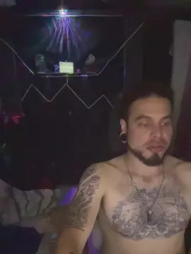 Cam4 Free Porn Cam of Destrollermx