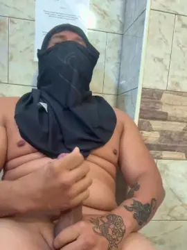 Cam4 Free Live Porn of carlosc38