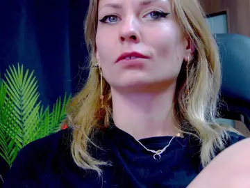 Cam4 Private Sex Chat of Karoline121