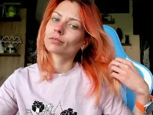 Cam4 Sex Cam of Karoline121