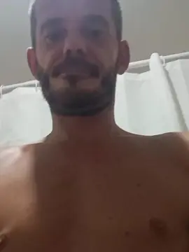 Cam4 Watch Live Sex Cams of Hugo1387l