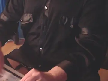 Cam4 Watch Live Sex Cams of nylondwt