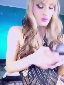 Cam4 Best live sex cam show of Karendolly8