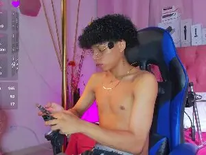 Cam4 Best Webcam of Taylor_Black_