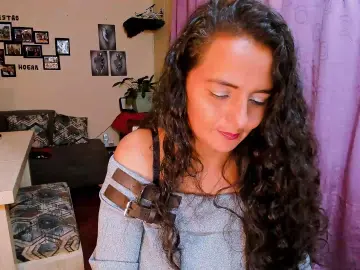 Cam4 Watch Live Sex Cams of allison_4