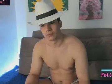 Cam4 Free Live Porn of cory_okelly