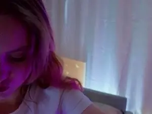 Cam4 Adult Webcam of GlennieMargolin