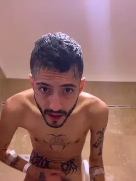 Cam4 Sex Cam of Lucalucifer666