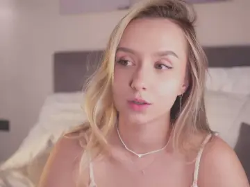 Cam4 Watch Live Sex Cams of LynEmberton