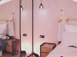 Cam4 Free Porn Cam of LynEmberton