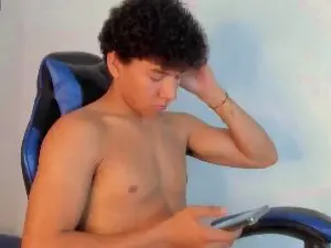 Cam4 Sex Cam of Max_Khalil