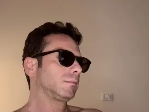 Cam4 Free Live Porn of Robespierre_ho