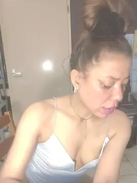 Cam4 Nude Webcam of Tikie4u