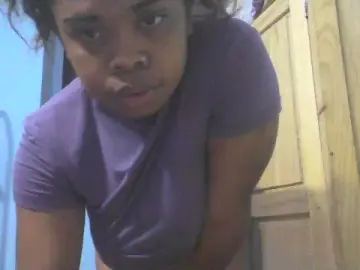 Cam4 Live Sex Cam of MarinahSexy4