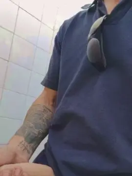 Cam4 Private Sex Chat of emiliano_benit3