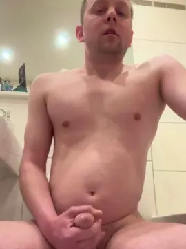 Cam4 Nude Webcam of Melkpisser