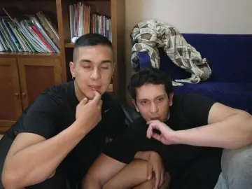Cam4 Sex Chat of Serguioguecha33
