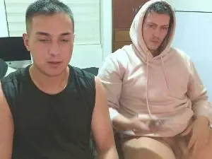 Cam4 Free Live Porn of Serguioguecha33