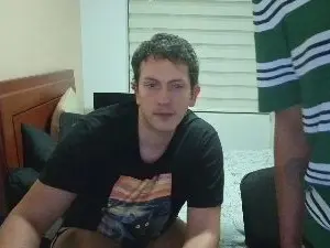 Cam4 Live Sex Cam of Serguioguecha33