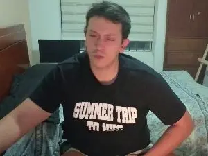 Cam4 Live Sex Cam of Serguioguecha33