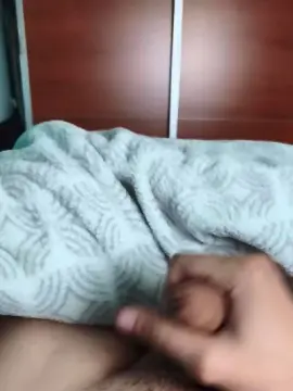 Cam4 Free Live Porn of voyeur_pollon