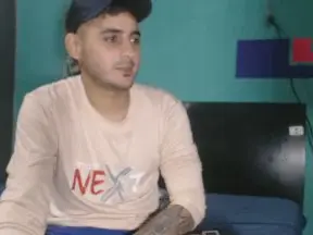 Cam4 Free Live Porn of xxxxHotxoxo