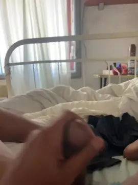 Cam4 Free Live Porn of joonathaaan