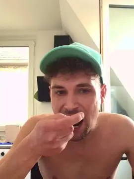 Cam4 Live Sex Cam of youngplayboymm