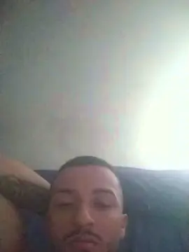 Cam4 Sex Cam of Bruno19pk