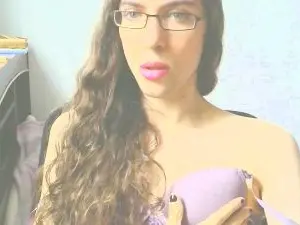 Cam4 Live Sex Cam of MeigaSubmiss