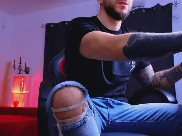 Cam4 Sex Chat of MightyAaronX