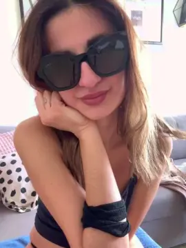 Cam4 Live Sex of Evelyn909