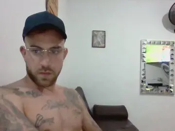 Cam4 Adult Webcam of Adan_Carter