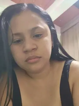 Cam4 Free Live Porn of daniela618