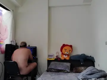 Cam4 Free Live Porn of Bear_Baby