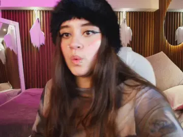 Cam4 Nude Webcam of Emmajones9