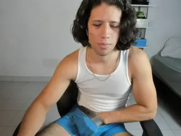 Cam4 Live Porn of Tonnymiller