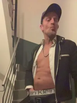 Cam4 Watch Live Sex Cams of darksecret_Lar