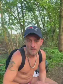 Cam4 Live Sex Cam of darksecret_Lar