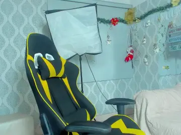 Cam4 Nude Webcam of Boy_Savoy